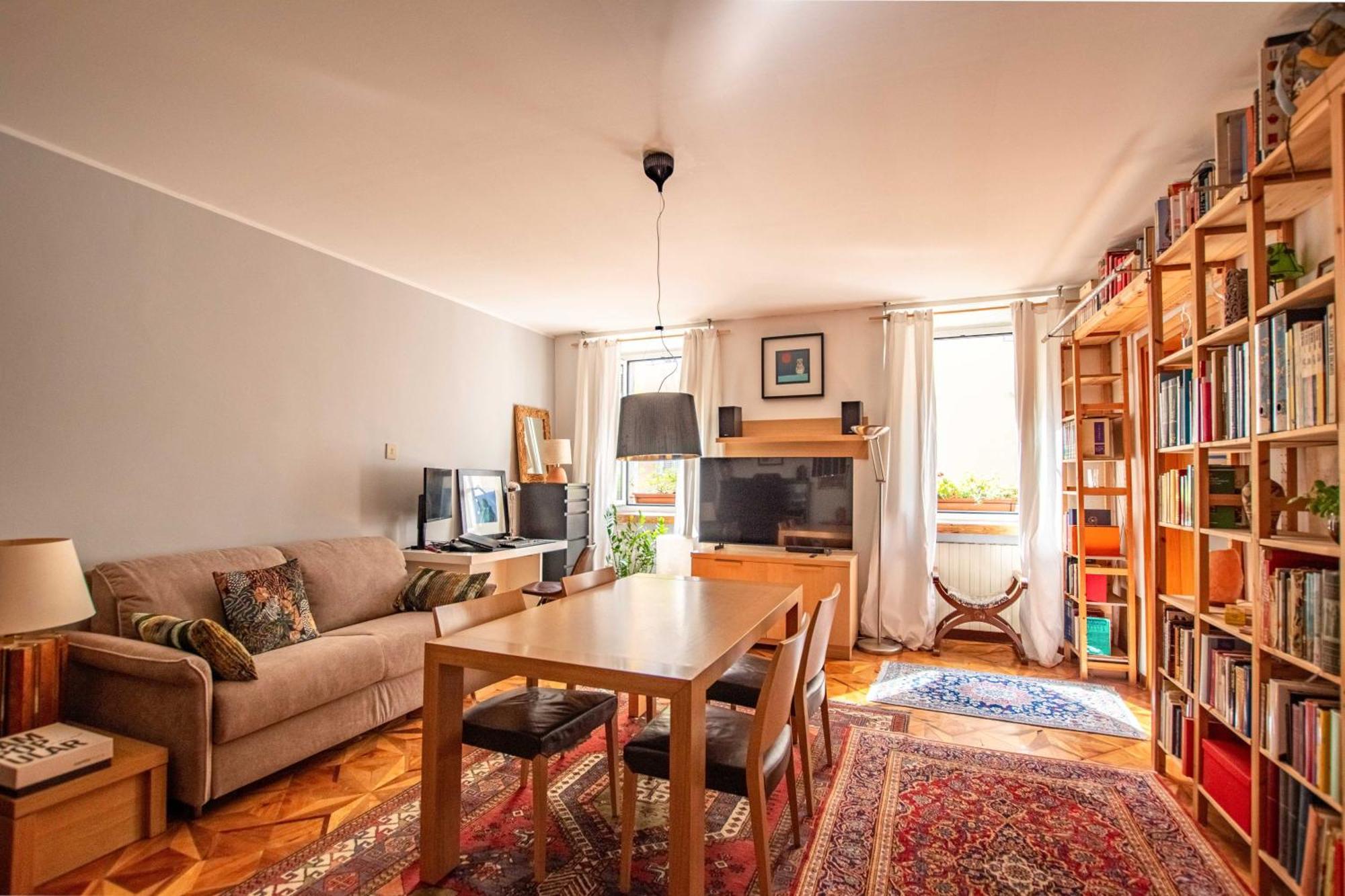 White Tower Guesthouse Триест Екстериор снимка